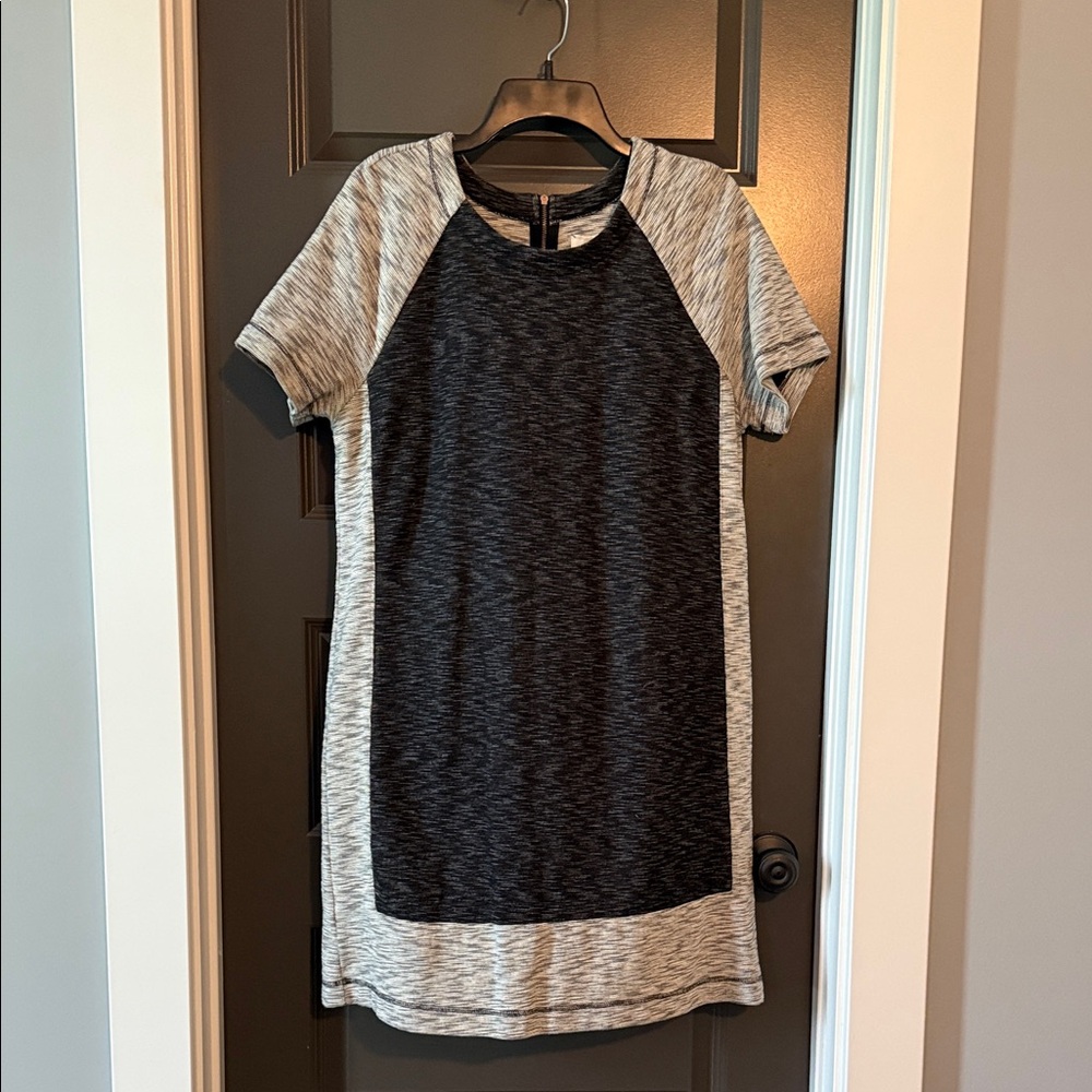 Lou & Grey Black and Gray Midi Dress